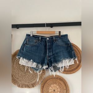 Levi’s 501 cut off shorts